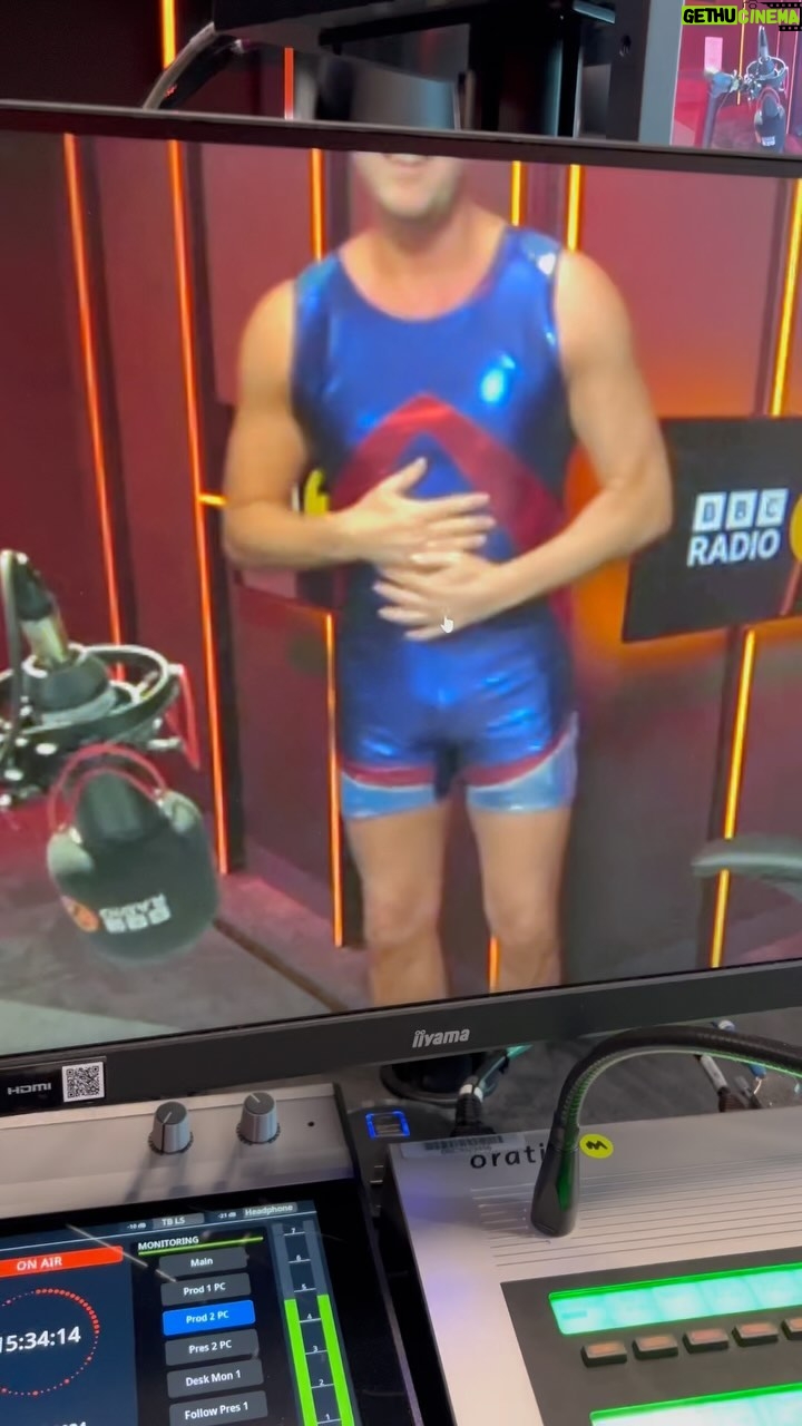 Paddy McGuinness Instagram - A little snippet of what Bradders Walsh was looking at on today’s @bbcradio2 show. 😅 I’ll post the full vid once it’s been edited and more importantly…censored!!! @gladiatorstv #bbcradio2