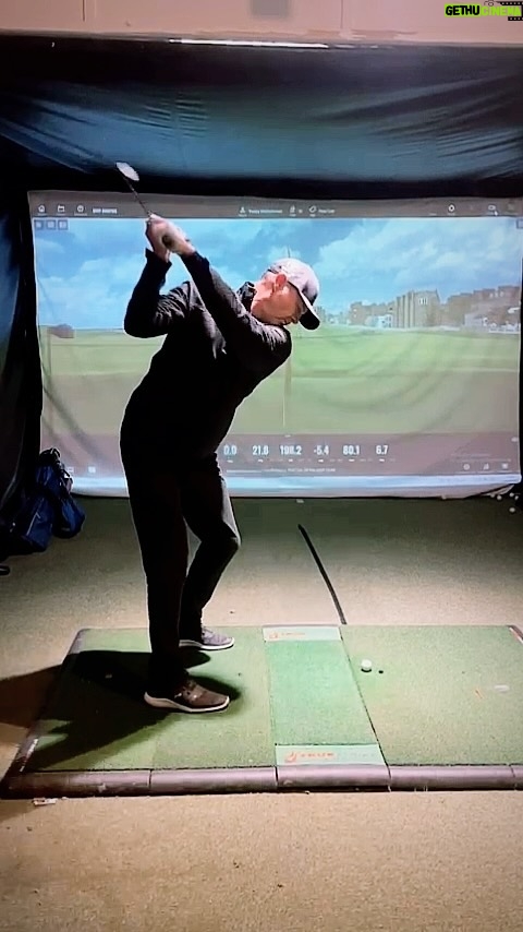 Paddy McGuinness Instagram - Shite weather today so did a spot indoors with @markpillinggolfcoaching Not swung a bat in anger for over a month! Working on a steady 8 iron, usually in the 160’s and most definitely in the bunkers!!! #indoors #golf #coaching