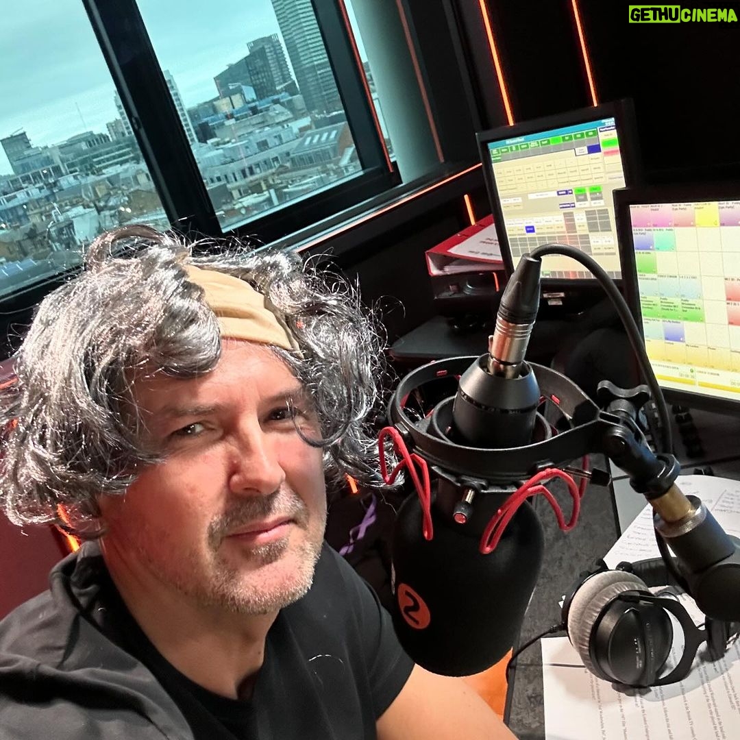 Paddy McGuinness Instagram - Off home now, back on @bbcradio2 again next Saturday! Thanks for all your messages, emails and calls! 🤝😘 #bbcradio2