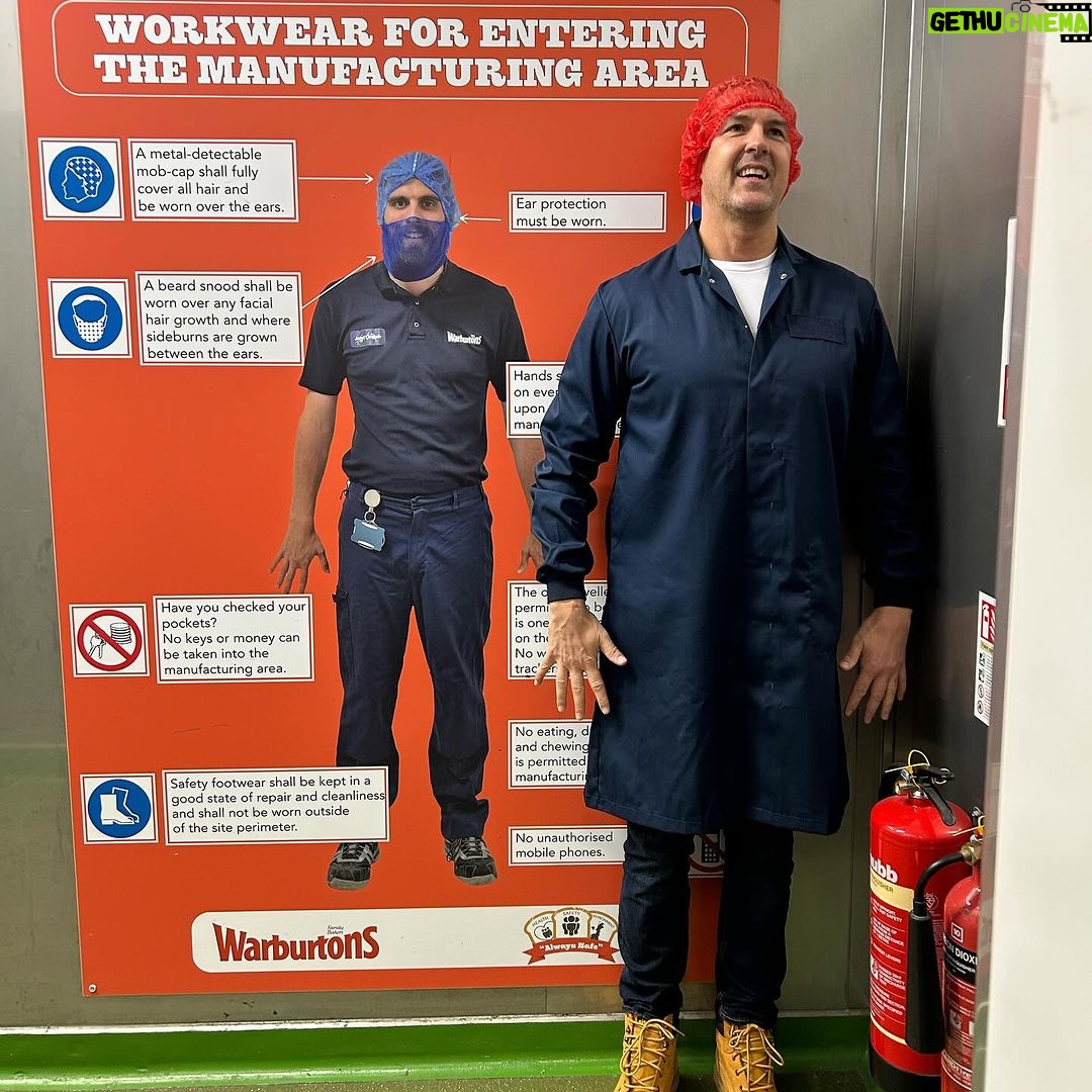 Paddy McGuinness Instagram - In bread. 🎥 @warburtonsuk #healthandsafety