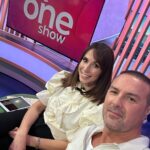 Paddy McGuinness Instagram - First time hosting the @bbctheoneshow Dream guests and an absolute cracker to be doing it with! Cheers @alexjonesthomson #theoneshow