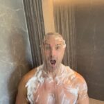 Paddy McGuinness Instagram - Much obliged 2023! ❤️ Wishing you and your loved ones all the best for 2024. Happy New Year!!! #2024 #happynewyear