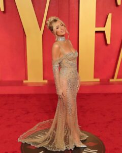 Paris Hilton Instagram - Thank you @VanityFair @RadhikaJones for a beautiful evening✨ #VFOscars #VanityFairOscarParty