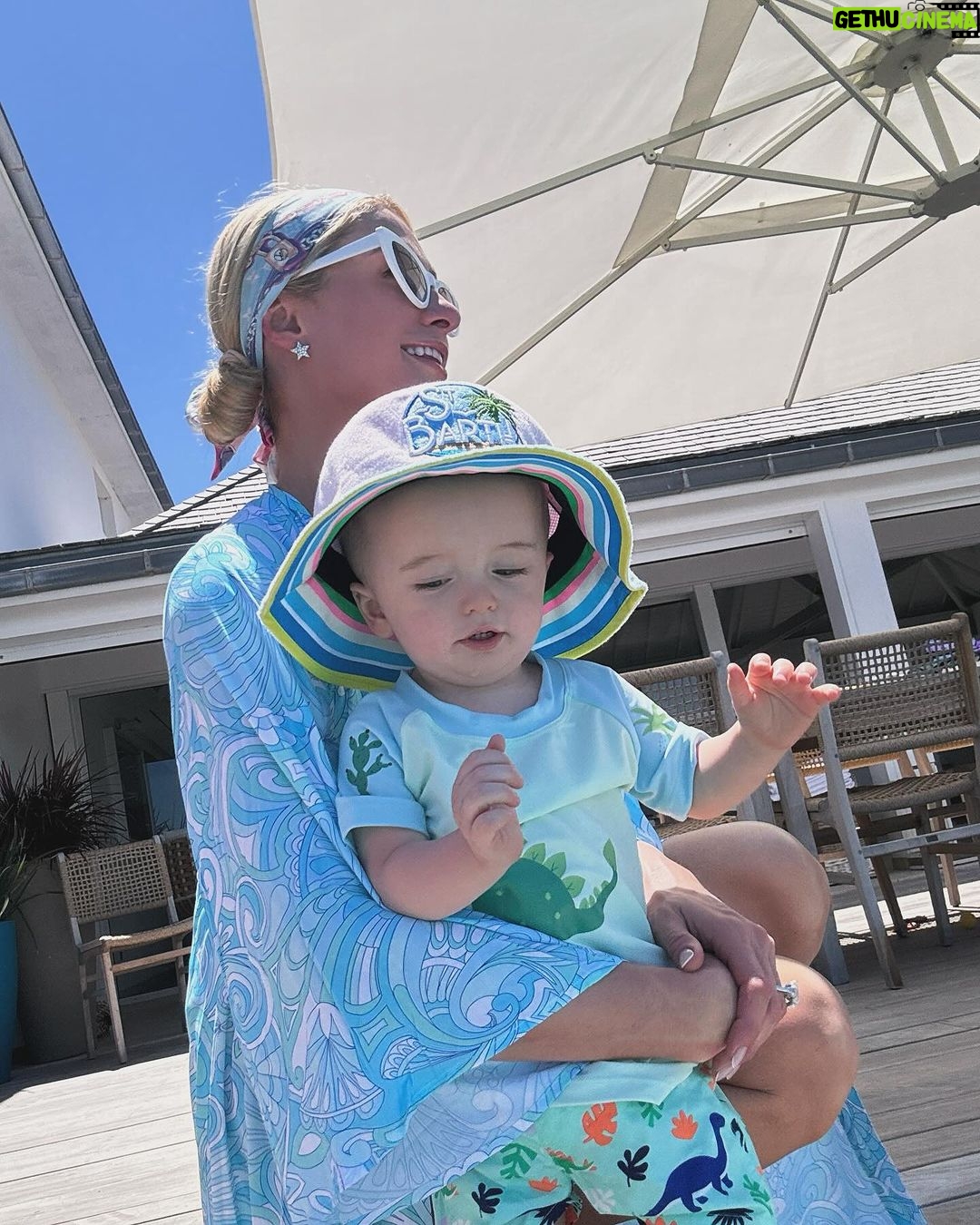 Paris Hilton Instagram - Life is beautifuš„° Easter in Paradise with Baby Pš£ St Barts (Caribbean)