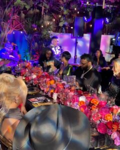 Paris Hilton Instagram - Thank you @TheOnlyJasonLee and @BadGalRiri for hosting such a beautiful dinner for the #HollywoodCares Foundation 💖 I had such a wonderful time being surrounded by incredible philanthropists and advocates who want to create a better world for the next generation! And Jason, thank you again for your kind words, meant so much to me🥹 So proud of you and all the incredible work you are doing for foster children. ❤️ #SlivingForACause ✨ The Little Door