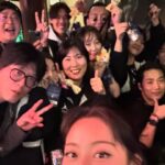 Park Ji-hyo Instagram - 1년 가까이를 열심히 달렸던 Ready to be🖤 화려한 무대 뒤에 보이지 않는 곳에서도 열심히 해주신 덕에 무대 위를 가장 빛나게 해주셨던 ✨TEAM TWICE ✨ 우리 모두 주인공이었어요 함께해 주신 모든 분들 감사드립니다 유난히 시원섭섭한 이번 투어지만 아직 스페셜이 남아있으니까 잘 마무리해볼게요!🔥 무엇보다 멋진 성과를 선물해 준 원스들 감사합니다! 트둥이들은 또 열심히 굴러가 봅니다아🏃‍♀️ Ready to be🖤it has been nearly a year of hard work! Thanks to ✨TEAM TWICE✨ for working hard behind the scenes to make the stage shine the brightest! We all were stars of the stage! Thank you to everyone who supported us. Although this tour feels especially bittersweet, there are still specials left, so I will try to finish it well!🔥 Overall, I want to thank ONCE for the wonderful achievements! Let’s keep moving forward, TEUDOONGI! 🏃‍♀️