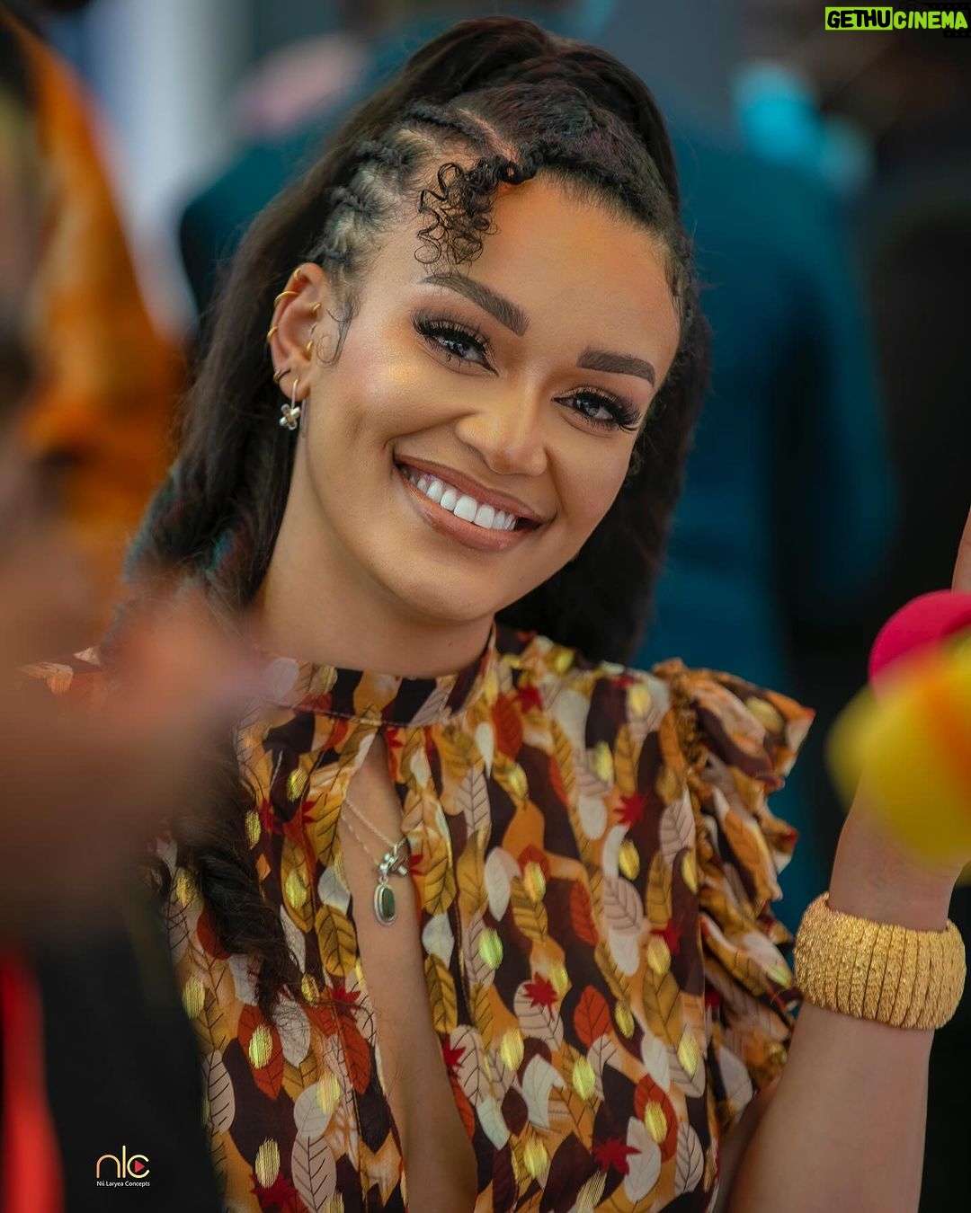 Pearl Thusi Instagram - I love traveling the continent and doing work that uplifts across borders. I forgot to share this… I’ve lived a really blessed life. #ghana
