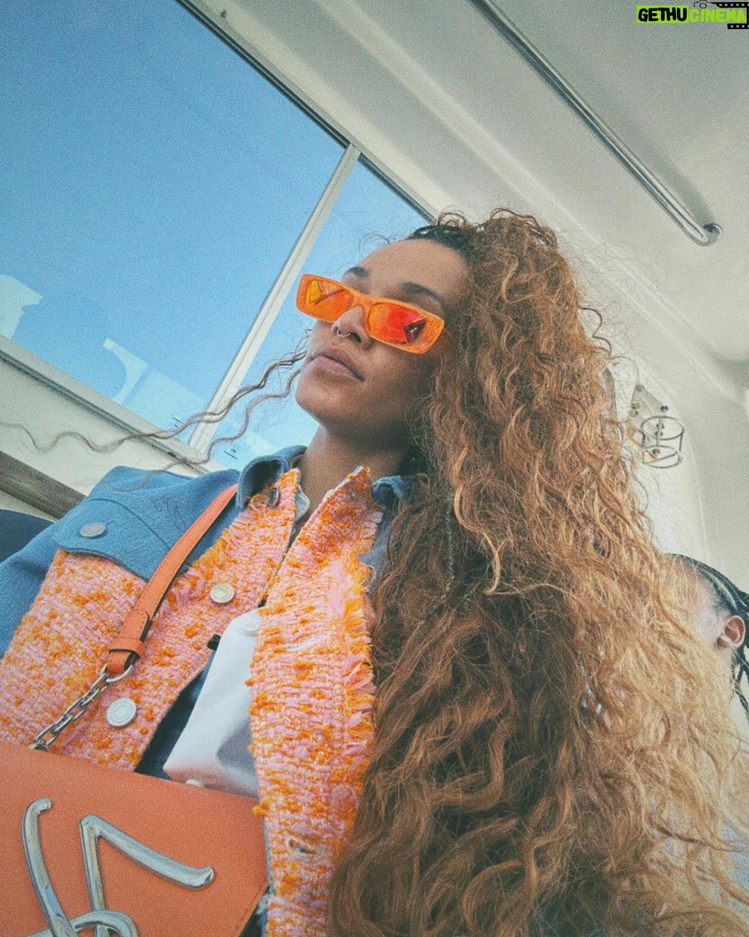 Pearl Thusi Instagram - Relax your shoulders while swiping. ๐งก Morning ๐ Santa Maria Mozambique