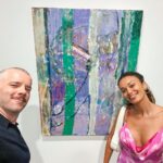 Pearl Thusi Instagram - Artists posing with art. Always a treat seeing you buddy. @russelltovey . Lovely meeting you @pamevelyn . Still wrapping my mind around your sisters name being pearl, and my sisters name being Pam. Is this a parallel universe? Thank you for having me @pacegallery 🤍 Look at my m’khaba 🤍 I’ve never been so carefree in a while! 🥹 Kwazekwamnandi. London, England, UK