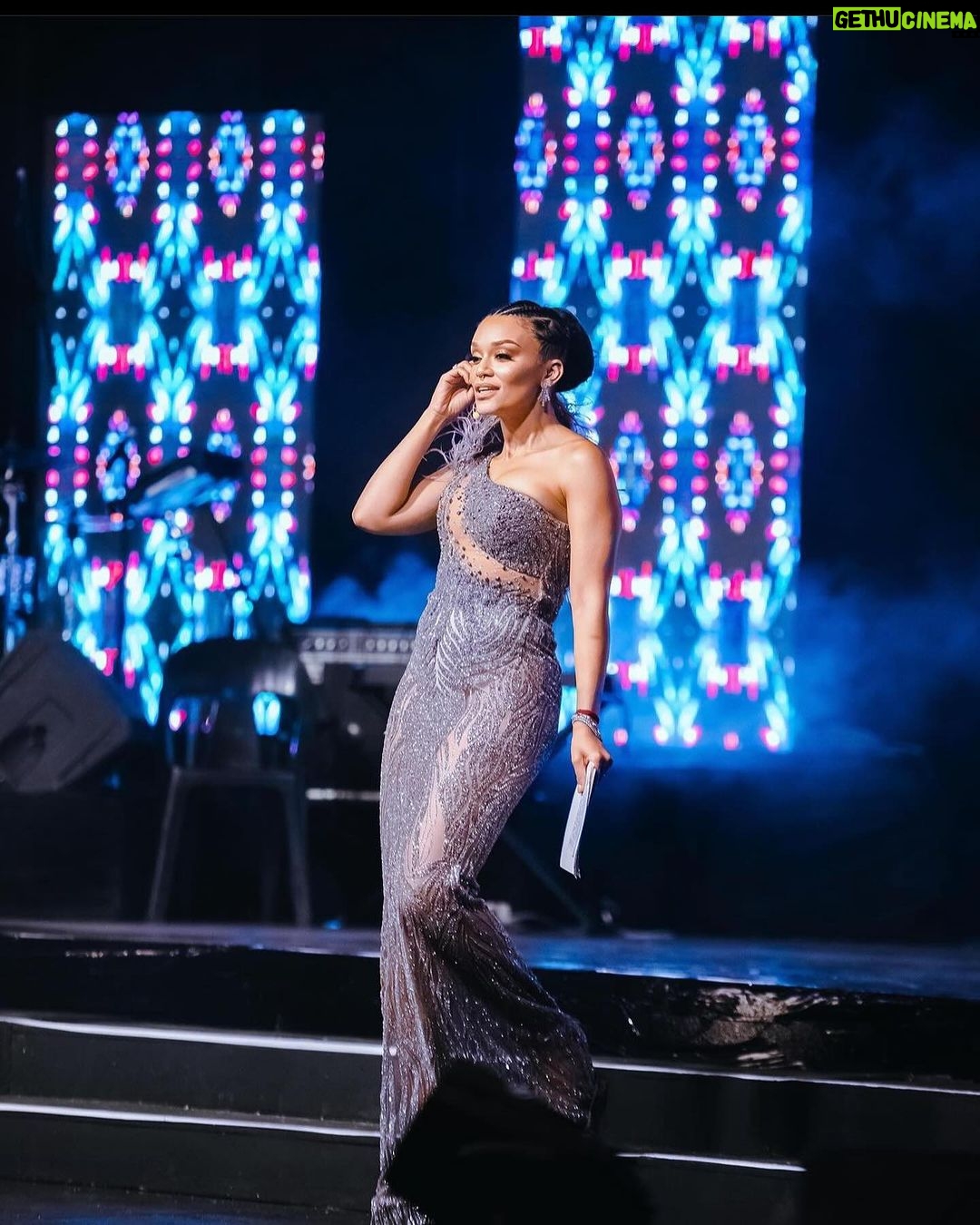 Pearl Thusi Instagram - Twenty twenty fortune and favor! Twenty twenty unforgettable. Twenty twenty formidable! Twenty twenty time to mf get it!