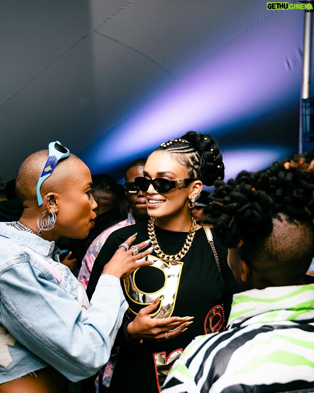 Pearl Thusi Instagram - Never a dull moment… I love you @moozlie 🤍 @cottonfestjhb