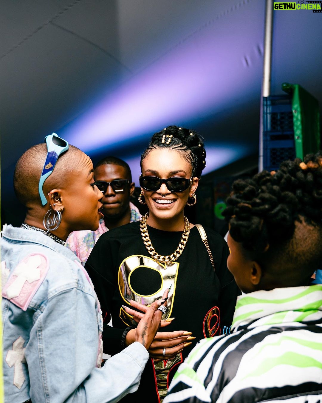 Pearl Thusi Instagram - Never a dull moment… I love you @moozlie 🤍 @cottonfestjhb