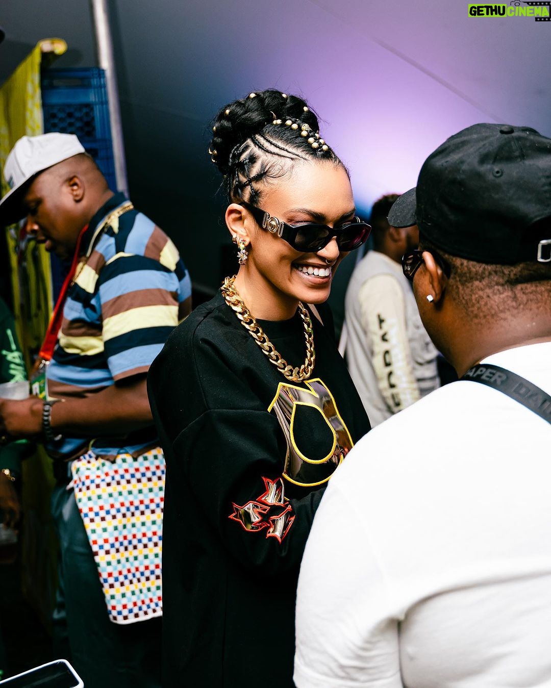 Pearl Thusi Instagram - Cotton fest was a big vibe. Threads by @gertjohancoetzee 💛👌🏽 📸 @ajayxphoto