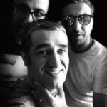 Pejman Jamshidi Instagram - سلام اين سه عكس ، سه تصوير از من در سه فعاليتم در سينما و تئاتر تا اين جاي سال ٩٧ هست. سه تجربه فوق العاده از فروردين ٩٧ تابحال. اولي فيلم سينمايي "ما همه با هم هستيم" به كارگرداني جناب آقاي كمال تبريزي بزرگوار كه حضور در كارشون برام افتخاري بود و به شدت منتظرم نتيجه تلاشمون رو بر روي پرده سينما ببينم.دومي فيلم سينمايي "لابيرنت" به كارگرداني دوست عزيزم ، اميرحسين ترابي نازنين ، در اولين تجربه كارگردانيش.و عكس سوم هم در كنار كارگردان و بازيگر درجه يك و استثنايي تئاتر ، علي جان سرابي كه امسال نمايش آن سوي آينه رو در كنارش تجربه كردم كه نمايشي بسيار كم نظير بود. براتون آخر هفته اي سرشار از آرامش آرزو ميكنم و اميدوارم دوباره و به زودي شادي رو در چهره تك تك هم وطن هاي عزيز و شريفم ببينم. پژمان