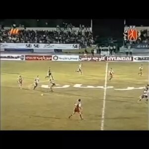 Pejman Jamshidi Instagram - :
جووني كجايي كه يادت به خير.
ريا نشه يه عادت بدي داشتم فقط به تيم هاي اروپايي گل ميزدم😉
ديدار دوستانه پرسپوليس و قهرمان اتريش ، اشتروم گراتس
پيش فصل يكي از ليگ هاي برتر ، استاديوم كيش.
خوش باشيد همگي❤️💚💙
@reza_jabbari14official