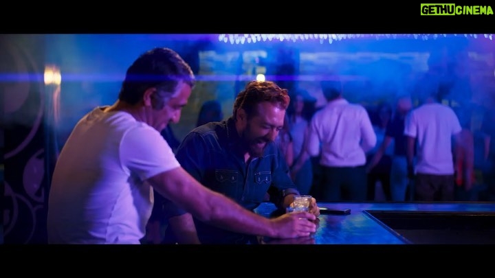 Pejman Jamshidi Instagram - ايده اصلي از ٤شنبه ١٦ مرداد در سينماهاي سراسر كشور اميدوارم از ديدن فيلم لذت ببريد @azitamougouie @haniehtavassoli @bahramradan @mehrdad_sedighian @pejmanhadavii @alireza.barazandeh @saeedkhani61