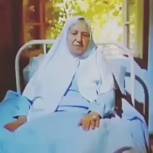 Pejman Jamshidi Instagram - :
مادر ❤️
چقدر اين شبا بيشتر به يادتم.
داغون شدم رفتي ، داغون.
دوستت دارم و فراموشت نميكنم.