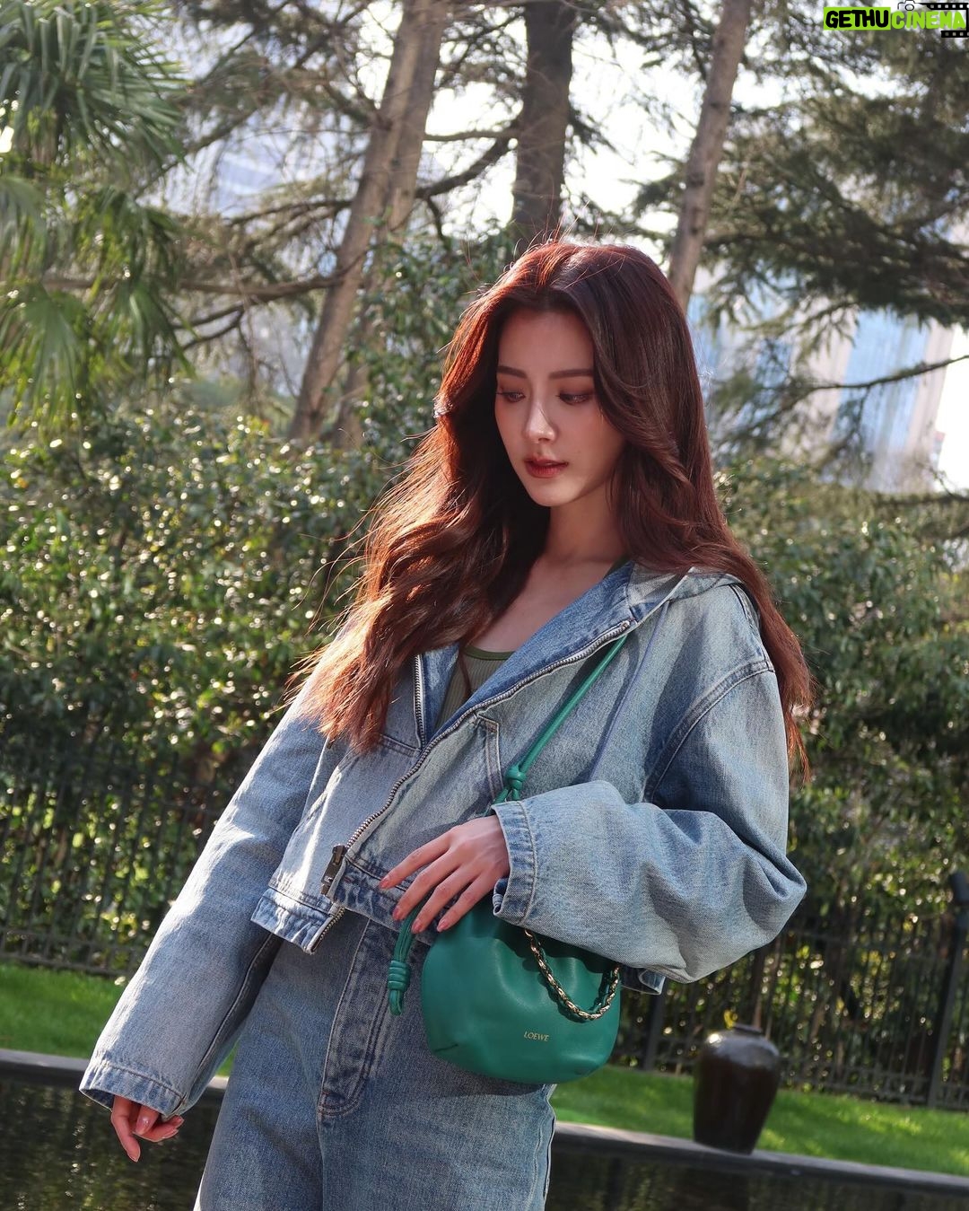 Pimchanok Luevisadpaibul Instagram - 🌳☀️ #tbt Shanghai City