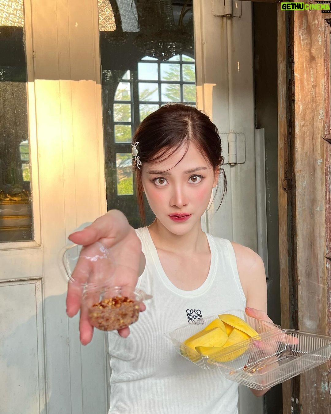 Pimchanok Luevisadpaibul Instagram - มะม่วงพริกเกลือต้าวอั้น 🥭🥭
