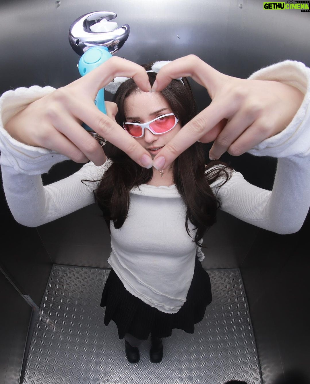 Pokimane Instagram - korea photo dumpie 🌝🩷 Seoul