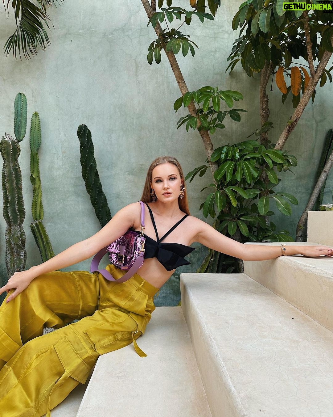 Polina Pushkareva Instagram - From mid-January, I’ll have a very active travel period, during which I am going to attend all the best events in the world ⠀ - Grammy, Super Bowl, NYFW, Critics choice award, Elton John's Oscars party, amfAR New York, Leonardo DiCaprio Tea-party. ⠀ I’ll change the focus of my development to promote myself as a public person and these events are the best tools to promote and reach the celebrity level. ⠀ Why it is so important to have a PR campaign in a promotion strategy: ⠀ You can be a blogger with 1 million followers that no one knows outside of Instagram. Or you can have just 10-20k followers, but at the same time you will be invited to private events at the international level. ⠀ Events are important from the point of view of networking in order to make useful connections and / or get famous clients and be in the environment that will let you grow your personality and your recognition. ⠀ Attending such events is a way to get free traffic. You grow your Google, you are mentioned in TOP media, for which others pay tens of thousands of dollars. ⠀ And we are now implementing this promotion strategy not only for me, but also for the clients of Nioly Media Group. ⠀ So I officially announce 2023 to be the year of launching new celebrities in the world market✨