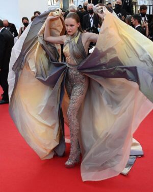 Polina Pushkareva Instagram - What you should know before attending the first red carpet

Tap-tap like ❤️

After three red carpets at film festivals, I already know how it usually goes. So these recommendations will be very helpful for beginners.

1. Keep a calm and relaxed face

Don't smile and don't try to make a face. Photographers will shout your name and joke around. So you if you make some ridiculous face, it will get into the photo and will haunt you your entire life. Swipe left to see my funny photos from the red carpet. Enjoy 😂

2. Get ready: it's f**kingly uncomfortable

You will have to put on shoes two sizes larger or smaller, and dresses will scratch over the skin. Take an anesthetic cream to apply on your legs after the red carpet. Or even better - apply it before the event. Wear a beige bodysuit under your dress (if it is invisible) to protect your skin.

3. Always wash off your makeup and hair

Usually the red carpets are held late in the evening and you get terribly tired. But in any case, wash off the makeup and hair as soon as you come home.

4. Always have a plan B

You need to have a plan B for every dress, jewelry, shoes, and accessory. Any fuck-up at the festival is a wild stress. So you definitely have to have a plan B if things go wrong.

5. Take an assistant with you

You have 30 seconds to take photos at the red carpet. At the same time, other celebrities with their guards will be just next to you. Everyone is pushing, photographers are shouting, you can’t get anything. And the assistant will help free up space on the carpet, guide you where you need to, fix your dress or make-up. An assistant is an investment in how you will look in the media.

Do you still consider attending the carpets to be easy?