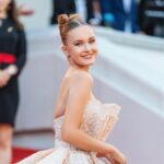Polina Pushkareva Instagram – My first look of 75th Cannes Film Festival is here

Pearls, nude colors, sleek hairstyle. What do you think? Rate it from 1 to 10👇🏻