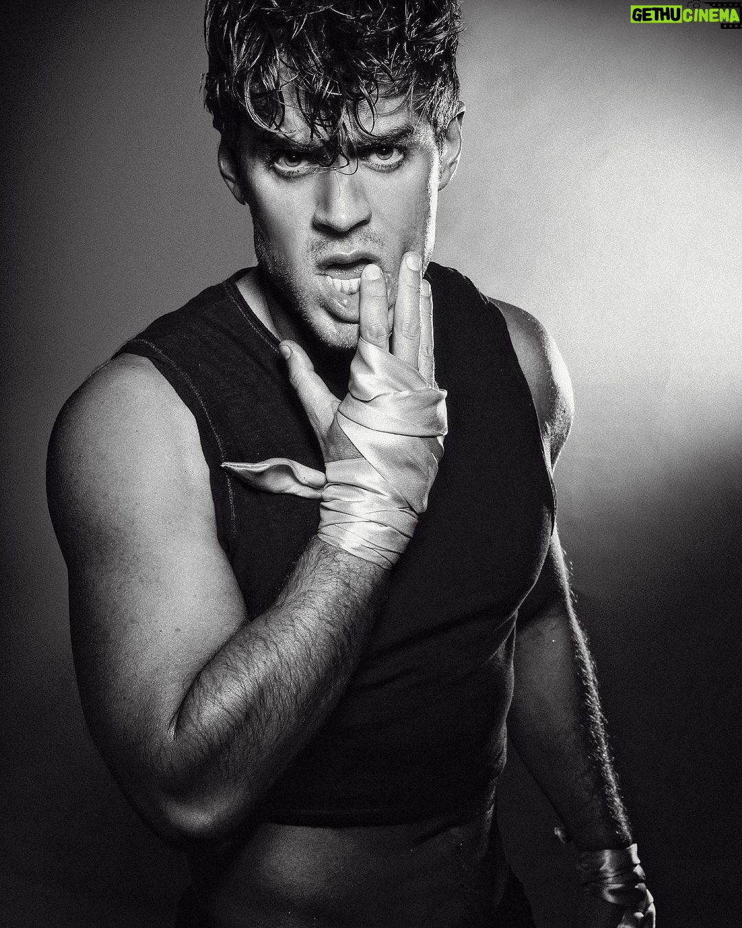 Polo Morín Instagram - Lucha por tus sueños, o los demás te impondrán los suyos. 🥊