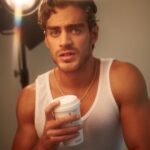 Polo Morín Instagram - Me tardé 31 años en por fin verme de mi edad… Mi mayor miedo en la vida era morirme sin haber logrado tantas cosas que quiero cumplir, hasta que me enamoré tanto del proceso que ya no me importa hasta donde vaya a llegar, siempre y cuando llegue feliz y fiel a mi corazón. . 📸 by @luisdelaluz Mexico City, Mexico
