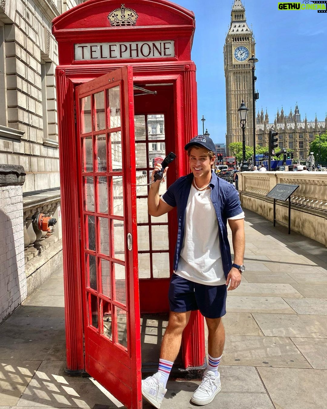 Polo Morín Instagram - 💂🏼🫀 London, United Kingdom