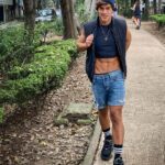 Polo Morín Instagram - Que te VALGA lo que diga la gente, es la mejor manera de ser FELIZ siempre. 🤙🏼🙃