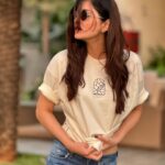 Pooja Chopra Instagram – 🦁+🌻

📸 by @aamirmeer_5