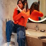 Pooja Chopra Instagram - I am as happy as my hair, as the new Dyson Airwrap multi-styler is re-engineered with enhanced Coanda airflow to self wrap hair & deliver voluminous curls with zero heat damage. @dyson_india . #dyson #dysonhair #dysonairwrap #haircaregoals