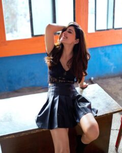 Pooja Chopra Instagram - ladies & gentlemen… HER! Photography by- @portraitsbyvishal Styled by - @riddhimasharma___ Outfit by - @ikichic_official Assist by- @styledbydrishti Makeup by - @preyashi.mua