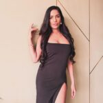 Poonam Pandey Instagram - Vibing in black dress ✨ . . #poonampandey #poonampandeyreal #blackdress #sexy