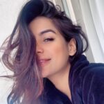 Poonam Pandey Instagram – Lazy weekend morning…
.
.
#poonampandey #morning #fun #balcony 
#photoday