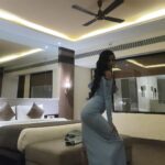Poonam Pandey Instagram - POSE! POSE! POSE! 😜 . . #poonampandey #fun #sexy #pictures