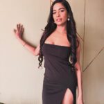 Poonam Pandey Instagram - Vibing in black dress ✨ . . #poonampandey #poonampandeyreal #blackdress #sexy
