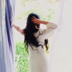 Poonam Pandey Instagram – Making a statement without saying a word. 🤍🤍🤍

#whitedress #feeling #poonampandey
