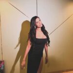Poonam Pandey Instagram - Absorb the sunlight ☀️ . . #poonampandey #sunlight #blackdress