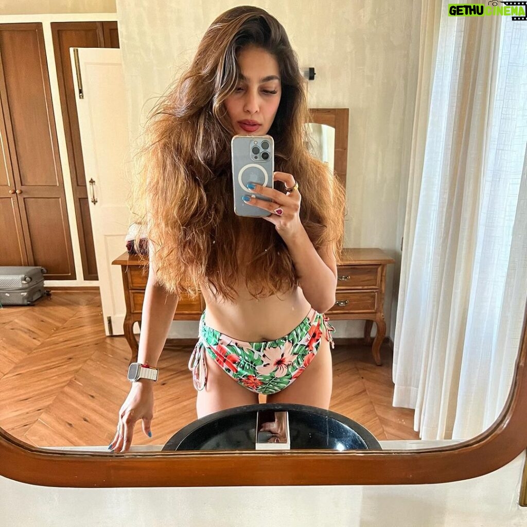 Puja Gupta Instagram - Goa Bound 🌴🦥 Assagao, Goa