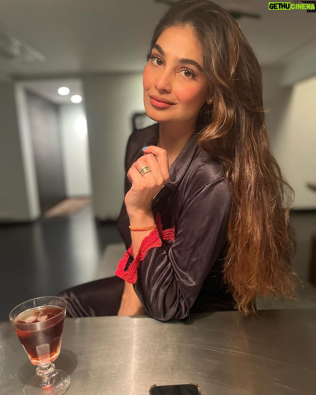 Puja Gupta Instagram - Life is a rainbow darling gurl , you have to pick ur fav colour and live with it but Good news is colour can be changed just need patience Nothing is permanent 🌈 PG Assagao, Goa