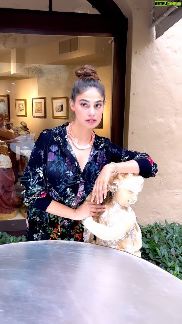 Puja Gupta Instagram - New jewellery Brand Endorsement in palm beach Stay tuned … Worth Ave, Palm Beach Island