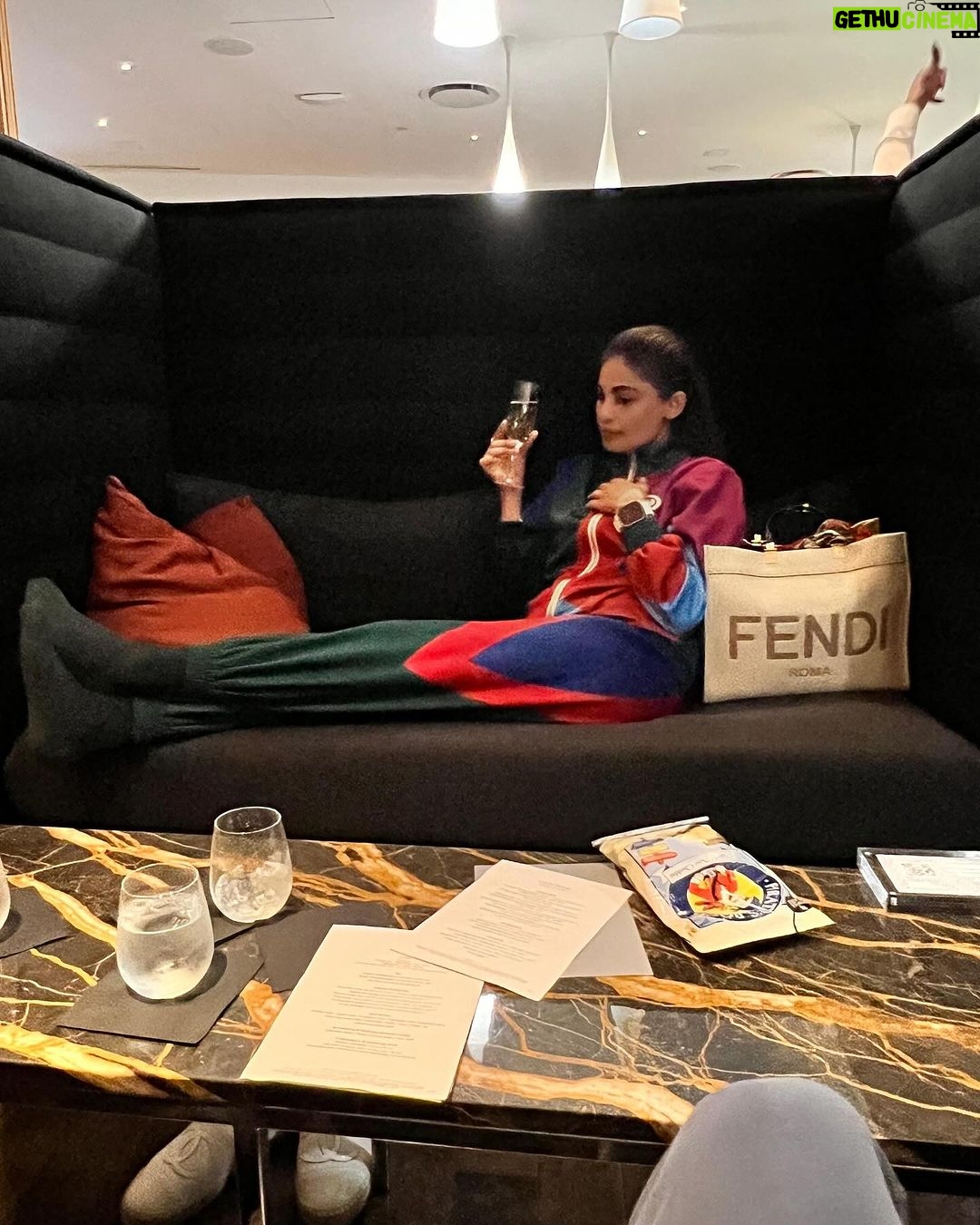 Puja Gupta Instagram - All set to come back to Bharat 🇮🇳 to my family and to my jaans 🐶 🐕 ✈️ 🧳 The Virgin Atlantic Clubhouse @ JFK