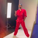 Punit Pathak Instagram - Body ek, poses anek ! Last two videos are just a basic idea of the amount of pictures we click for just one poster… and this is not even half of it… 100’s of pics of us and then the last photo is the final product . #promoshoot #dump #photodump #dancepluspro #redoutfit