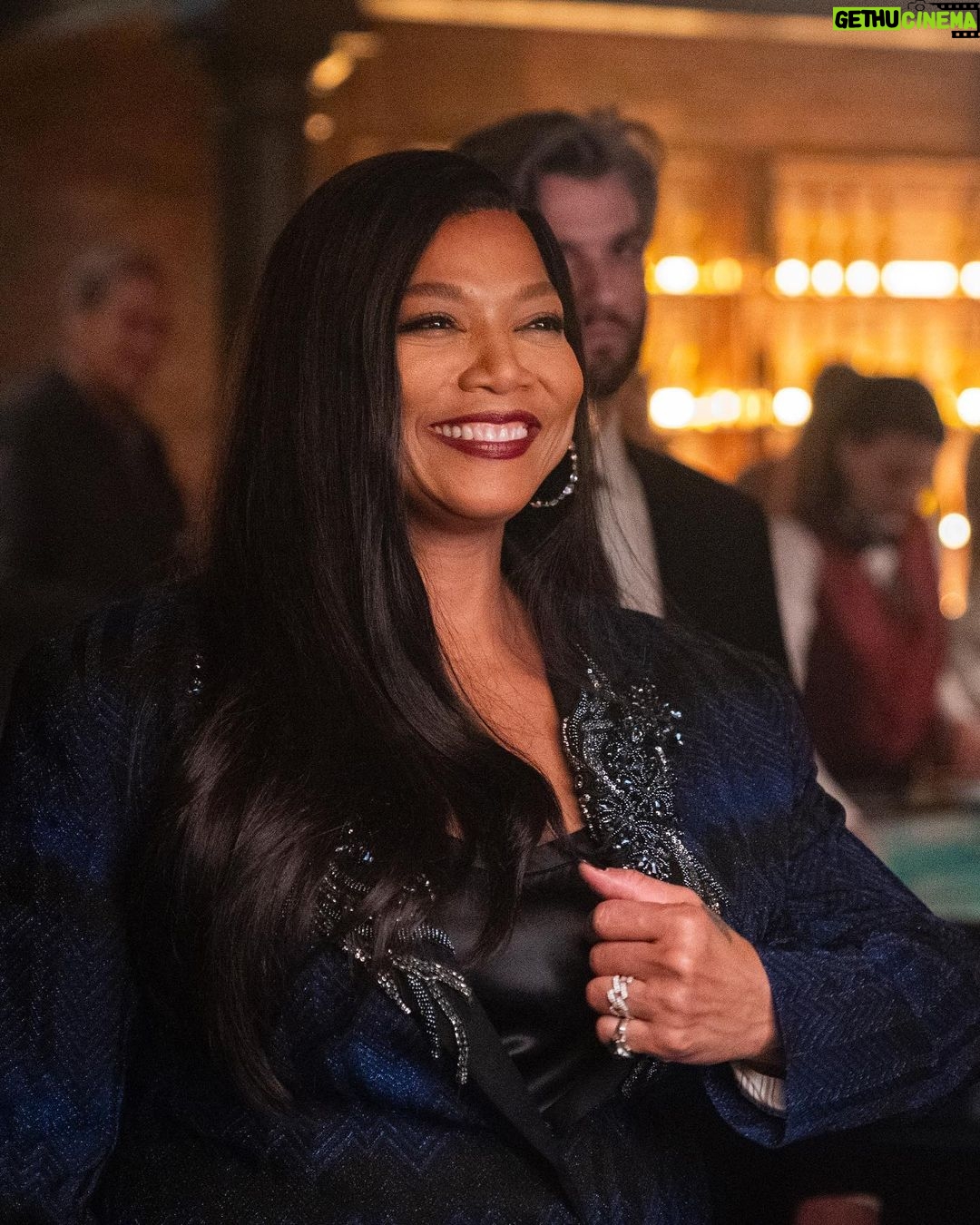 Queen Latifah Instagram - Catch us tonight on a new episode of #TheEqualizer ✌🏽🎉🔥