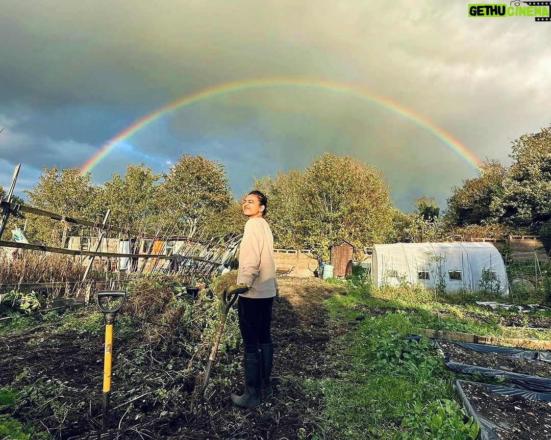 Radhika Apte Instagram - Better believe it 🙃 #undertherainbow #allotment #diggingdeep