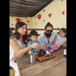 Radhika Pandit Instagram – Valentine’s lunch with my ‘forever’ Valentines ❤️🧿

#radhikapandit #nimmaRP