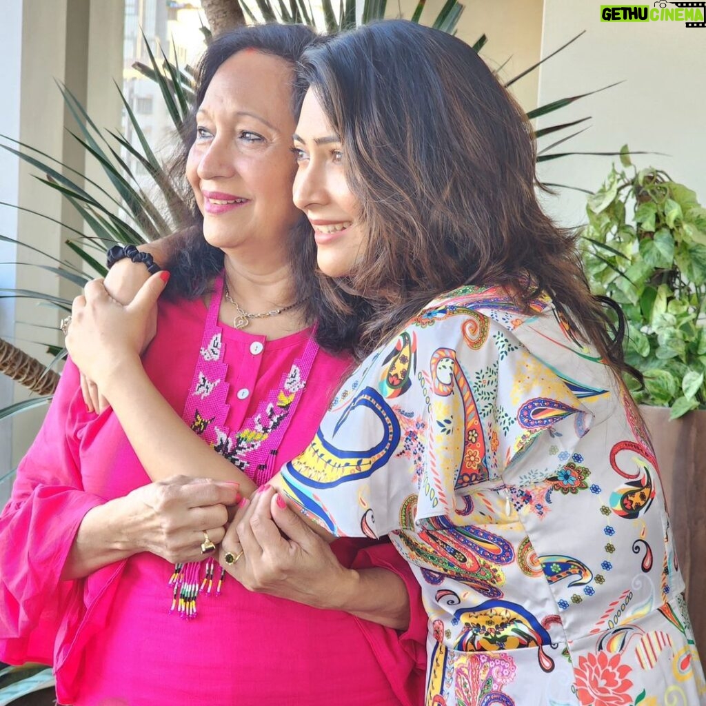 Radhika Pandit Instagram - My superpower right here!! Happy birthday to my supermom ❤🧿 #radhikapandit #nimmaRP