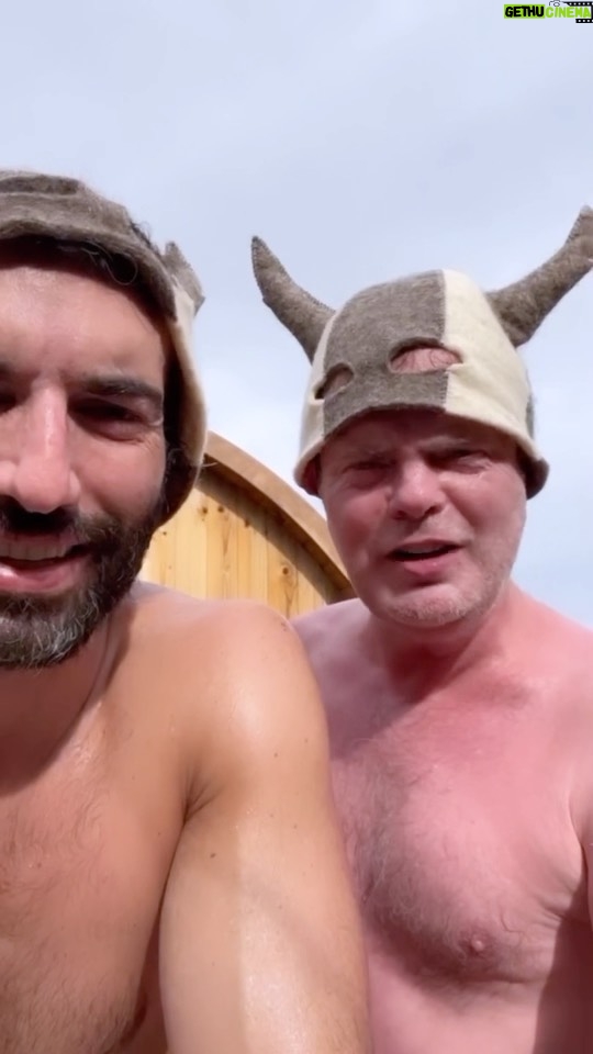 Rainn Wilson Instagram - Had a COLD PLUNGE ADVENTURE with @JustinBaldoni and @RenuTherapy - thanks, Renu! Since this vid I’ve been making cold plunges a regular part of my week. Has great health benefits- especially for my rampant anxiety. Just 2 minutes makes it feel like you’re rebooting your internal physiological/psychological computer. Take the plunge!
